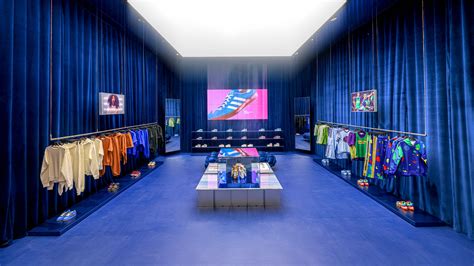 adidas store queensland.